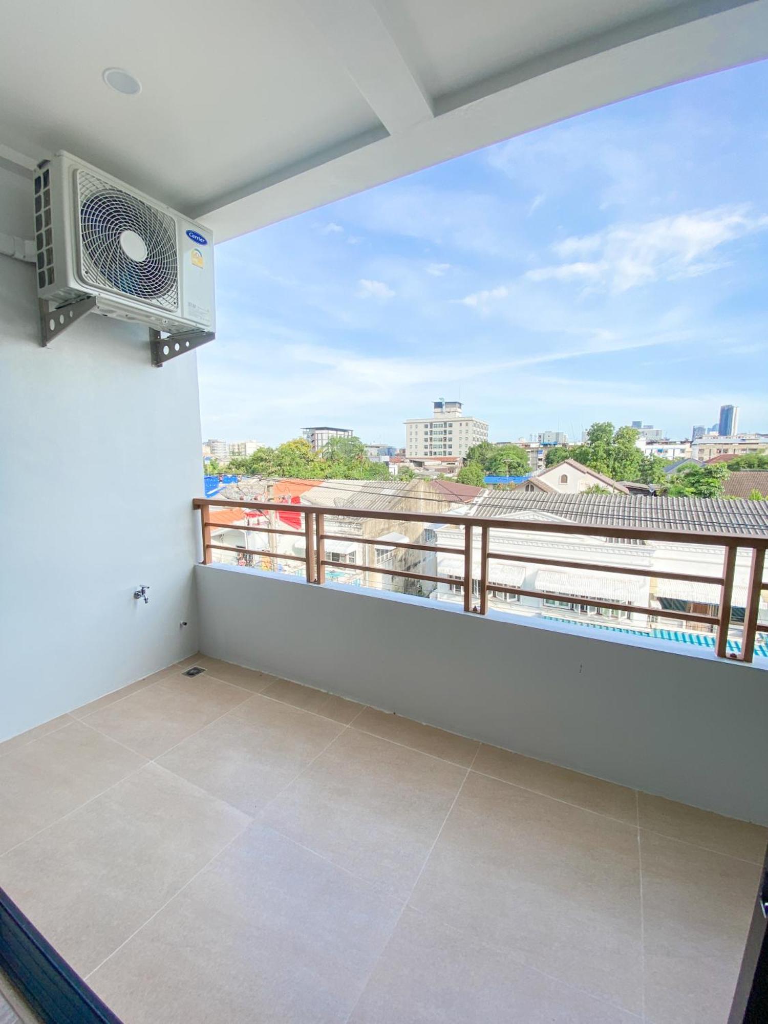 Hotel Gp House Bangkok - Sukhumvit Onnut Bts Skytrain Exterior foto